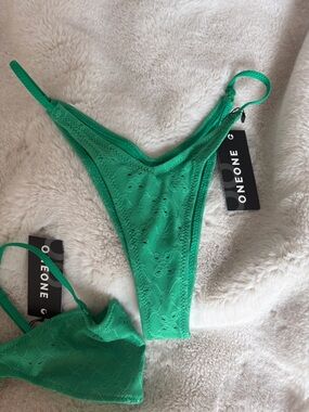 ONEONE swimwear bikini set